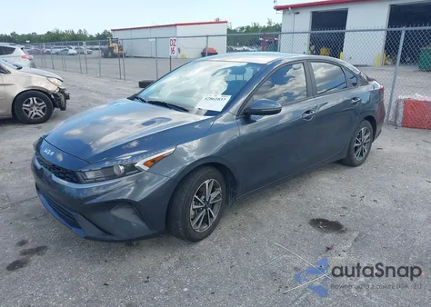 2023 Kia Forte Lxs z USA, uszkodzony, nr VIN 3KPF24AD0PE544285